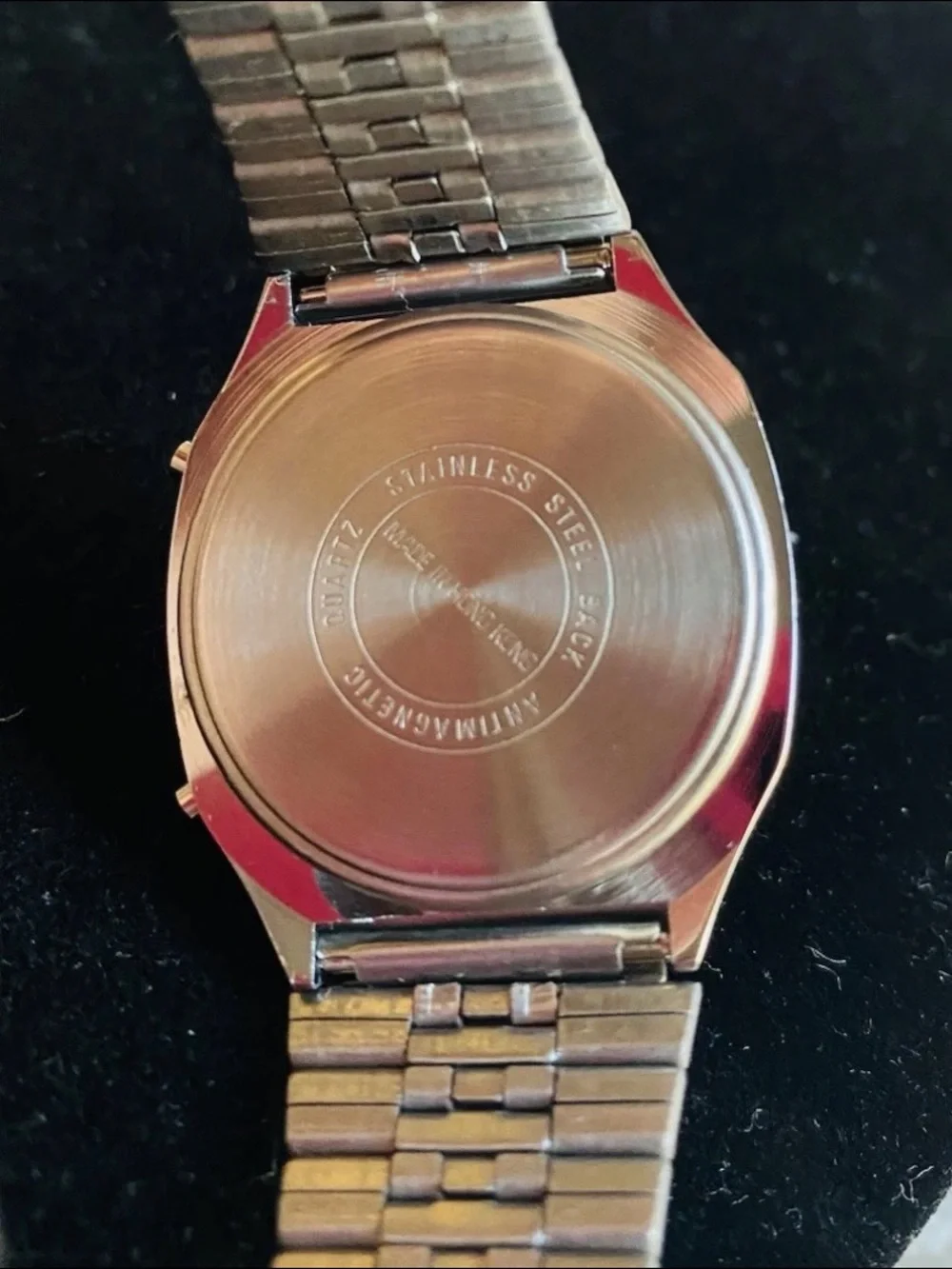 Vintage LC Quartz Luxury Mens Wristwatch Silver Tone Digital Month Date